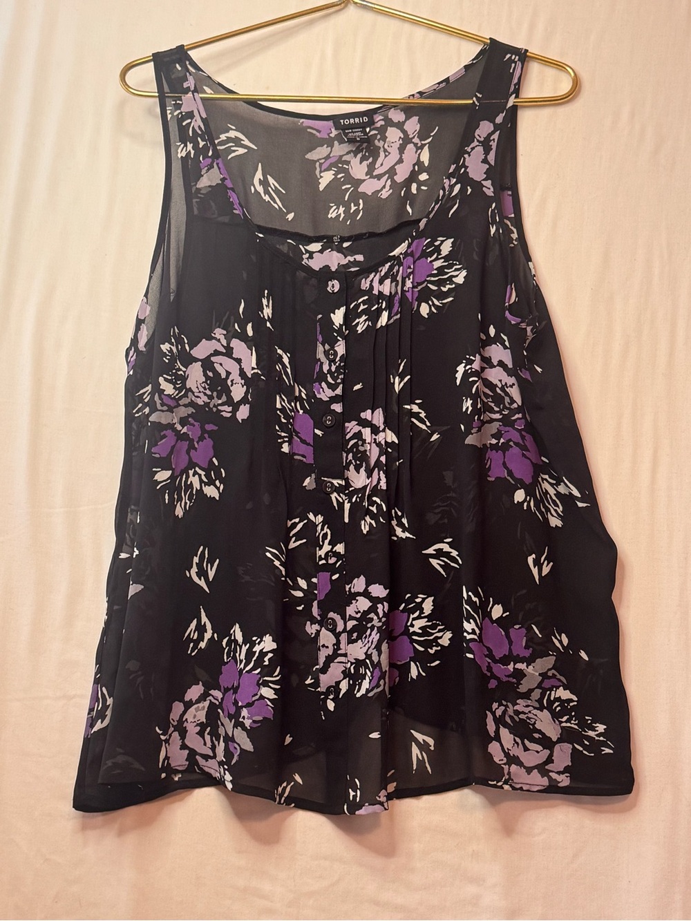 torrid Black Floral Scoop Neck Chiffon split back Tank with Purple flowers